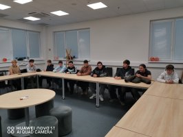 Exkurzia mechanikov strojov a zariadení vo firme AUMOVIO SLOVAKIA Exkurzia mechanikov strojov a zariadení vo firme AUMOVIO SLOVAKIA