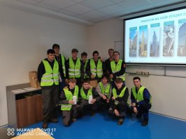 Exkurzia mechanikov strojov a zariadení vo firmách Wittur s.r.o. a J.G. Benegroup s.r.o. v Krupine Exkurzia mechanikov strojov a zariadení vo firmách Wittur s.r.o. a J.G. Benegroup s.r.o. v Krupine