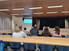 AI na strednej škole: premyslene a s výsledkami