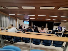 AI na strednej škole: premyslene a s výsledkami