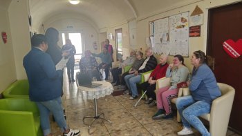 Generácie sa spájajú – žiaci učia seniorov