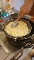 Podnikatelia pre rozvoj vidieka vyrábali syr