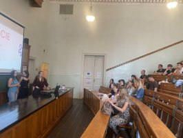 Študenti školského parlamentu sa zúčastnili Klubov školských parlamentov v Banskej Štiavnici
